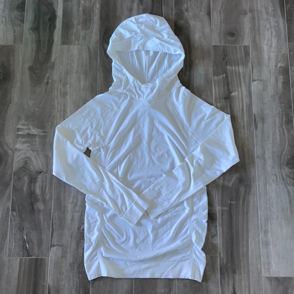Women’s Fabletics white sweater